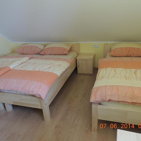 Guest House Pr Ambruzarju & Apartments سيركلجي نا جورينجسكيم المظهر الخارجي الصورة