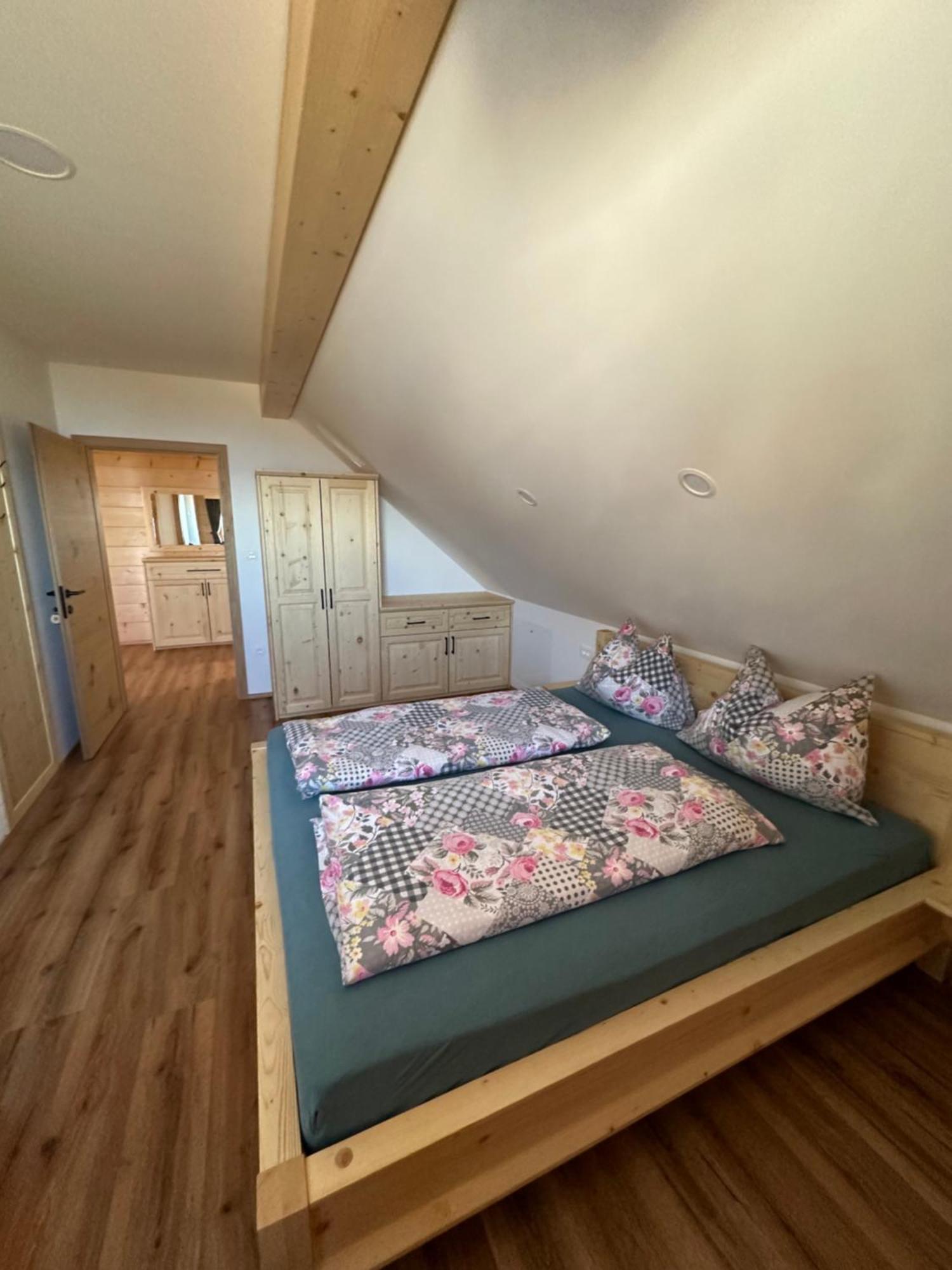 Guest House Pr Ambruzarju & Apartments سيركلجي نا جورينجسكيم الغرفة الصورة
